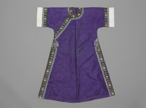 茄紫色五蝠捧寿纹暗花绸氅衣