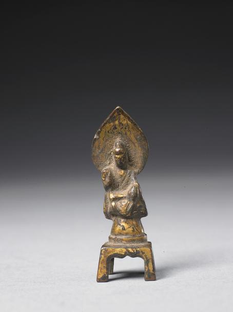 铜鎏金说法佛坐像