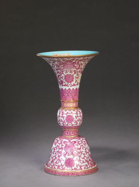 乾隆款胭脂彩勾莲八宝纹五供-花觚