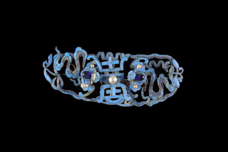 点翠镶料珠长寿字纹头花