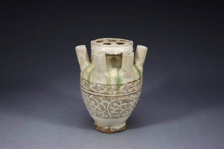 登封窑珍珠地划花缠枝花纹六管瓶