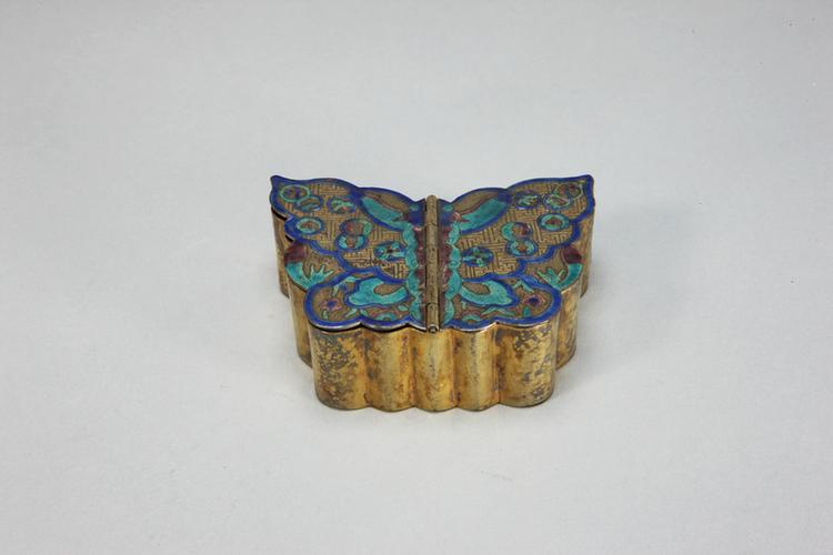 银烧蓝蝴蝶式盒