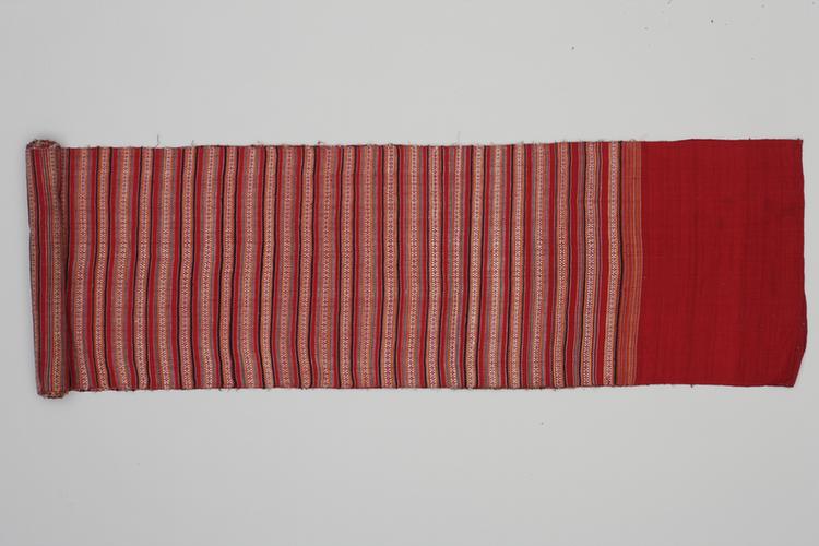 紫红色条纹回回布