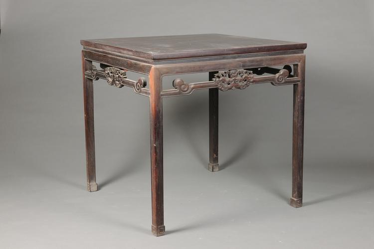 紫檀木雕夔凤纹椅