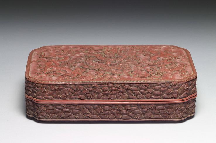 剔红雕漆云龙宝盒