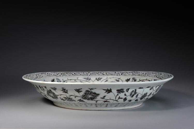 青花菊花四季花卉纹盘