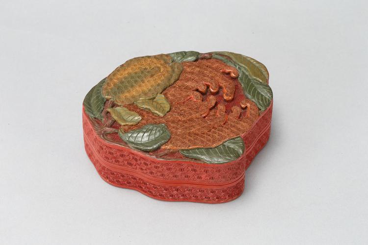 堆彩佛手纹盒