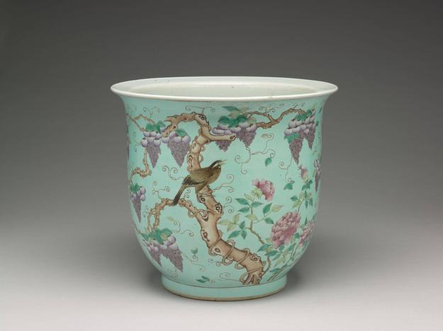 官窑 粉彩藤萝花鸟花盆