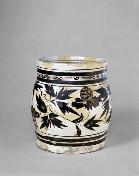 白地黑花罐