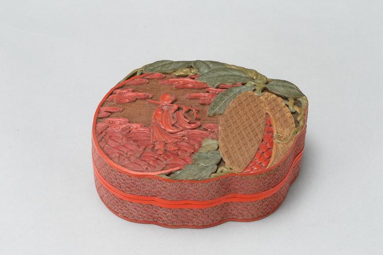 堆彩八仙祝寿蓝采和图石榴式盒