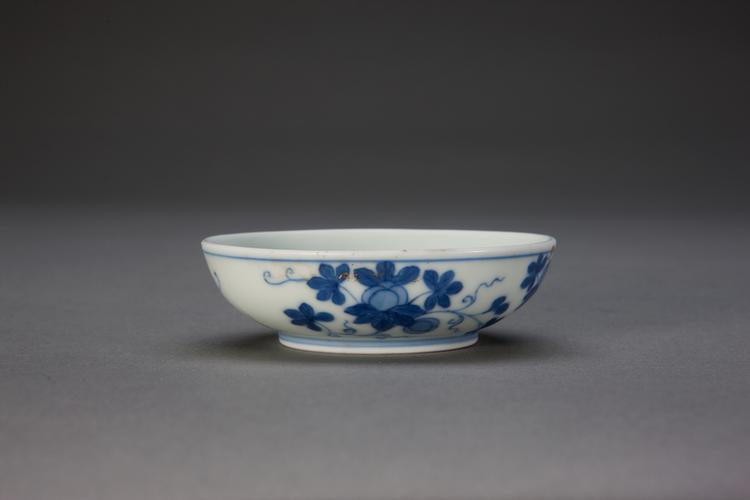 雍正款青花瓜纹碟