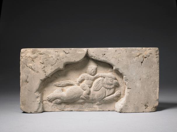 骑兽人物长方砖