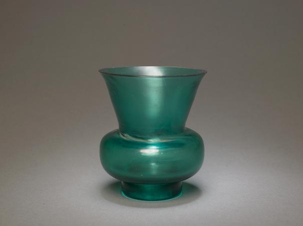 咸丰款绿色玻璃光素渣斗