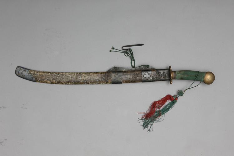 铜柄鲨鱼皮鞘腰刀