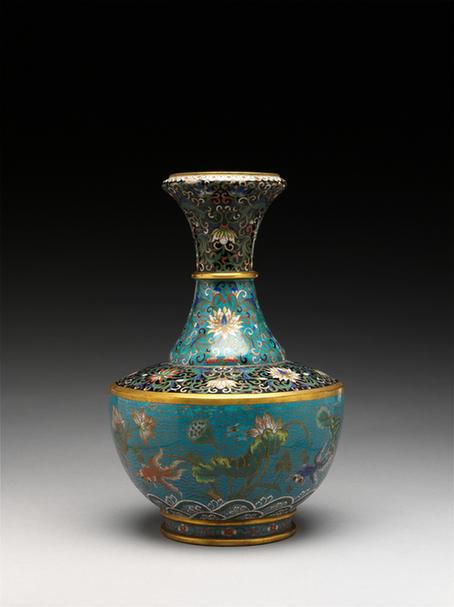 掐丝珐琅鱼藻勾莲纹洗口瓶