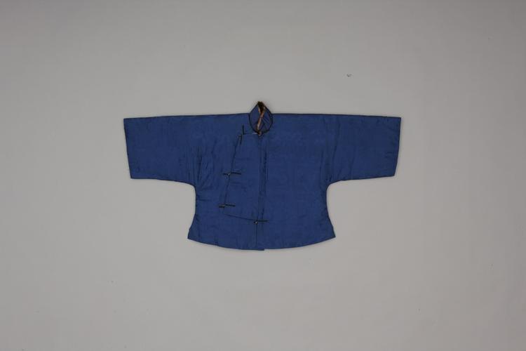 蓝色八宝纹暗花江绸水獭皮马褂