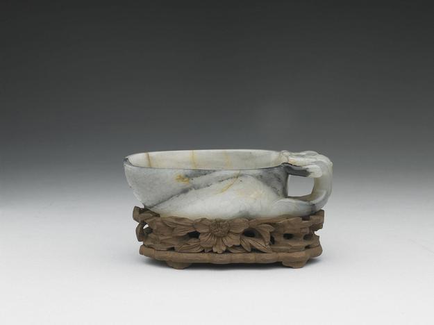 明中晚期 玉「福寿无疆」螭耳水盛