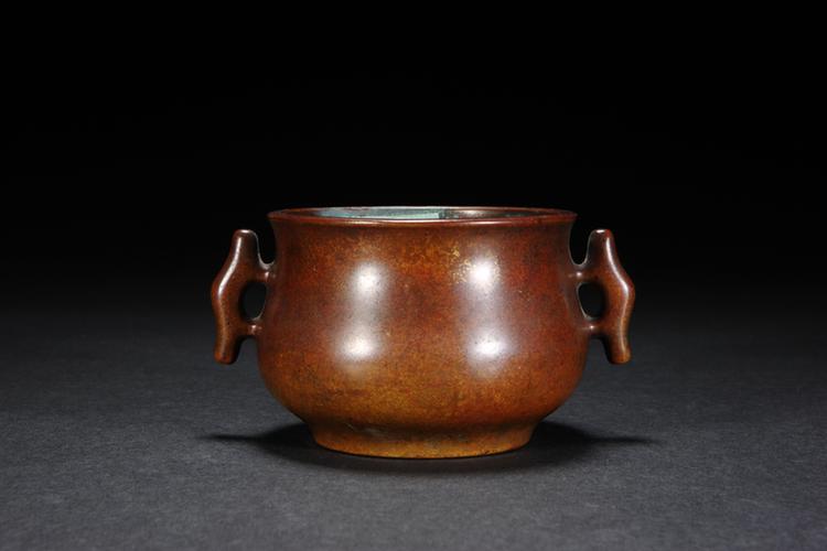 康熙款鳝鱼黄铜双耳炉