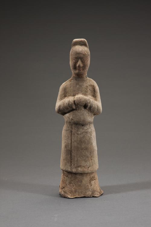 陶画彩拱手男立俑