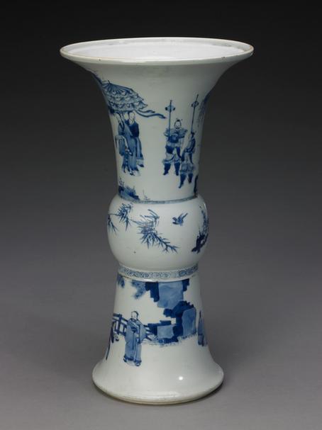 成化款青花人物花鸟图花觚