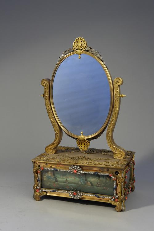 铜镀金嵌玻璃转人容镜