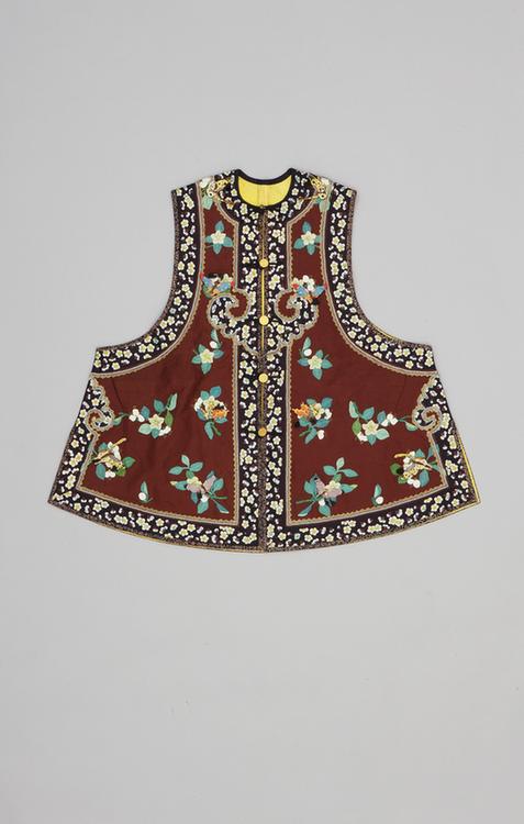 酱色江绸钉绫梨花蝶镶领边女夹坎肩