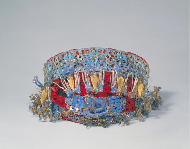 点翠嵌珠石凤钿子