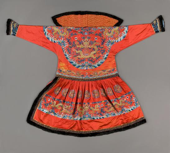 大红色缎绣彩云金龙夹朝袍