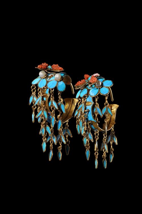 银镀金嵌珠梅蝶竹叶纹钳子