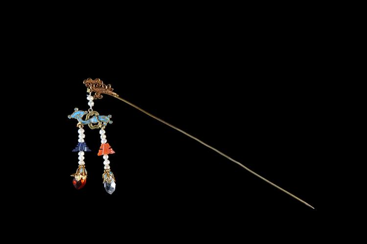 银镀金如意纹流苏