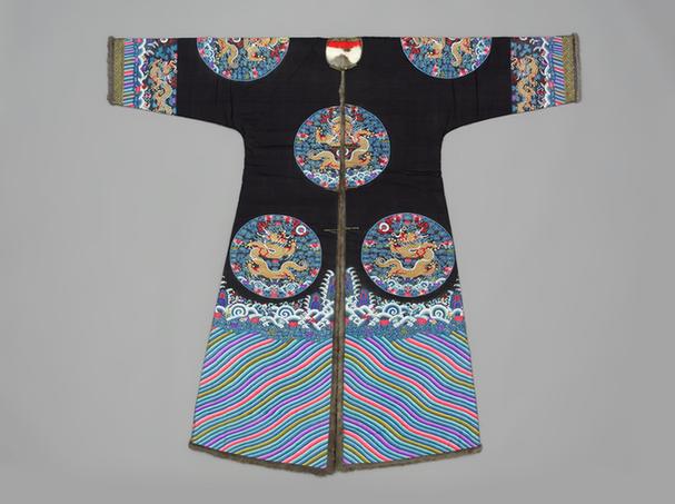 石青色缂丝八团彩云金龙纹灰鼠皮龙褂