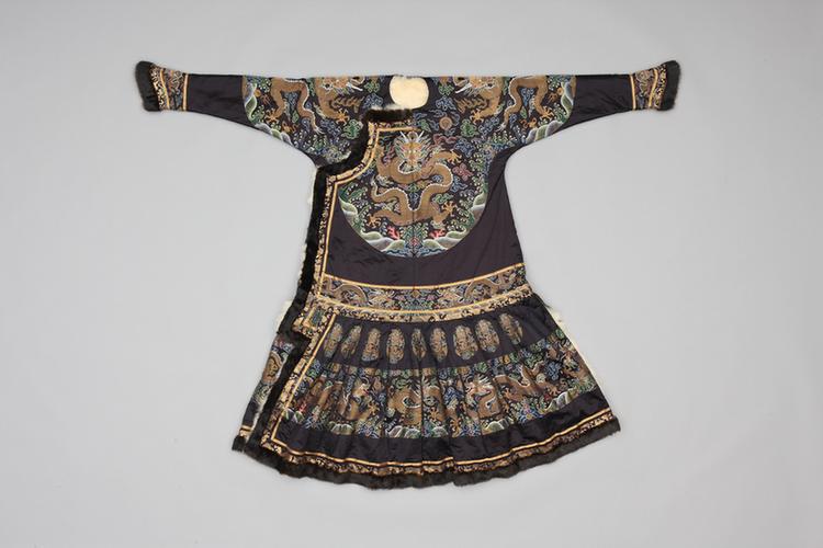 石青色彩云金龙纹妆花缎天马皮海龙边男朝袍