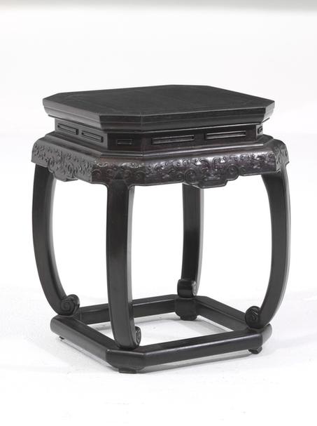 紫檀木雕花纹方杌