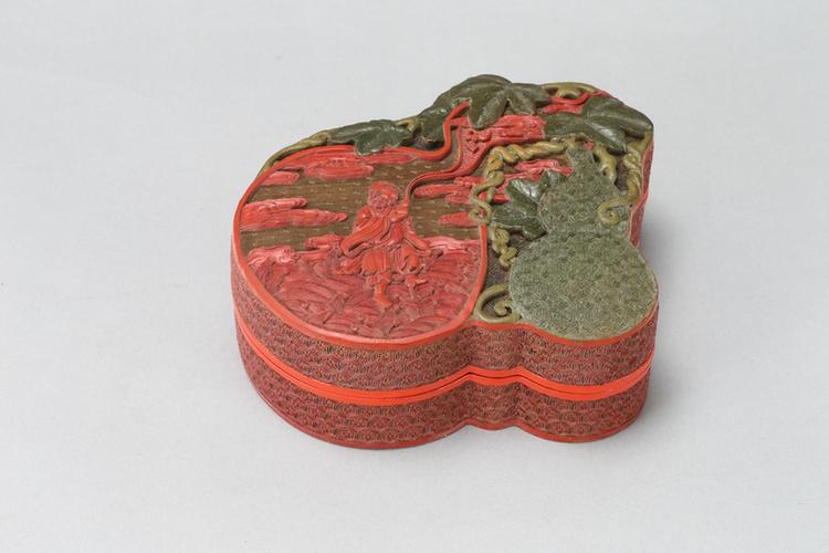 堆彩八仙祝寿李铁拐图葫芦式盒