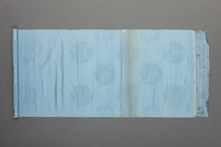 湖色团绣球花纹江绸