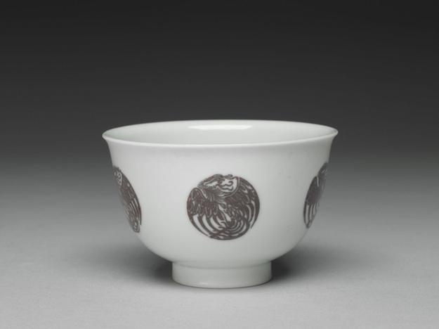 康熙 白地描红团凤纹盅-6