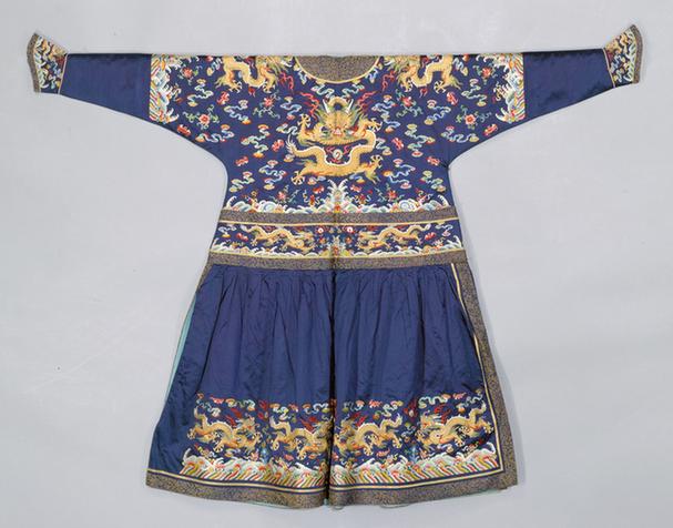 石青缎平金彩绣金龙夹朝袍