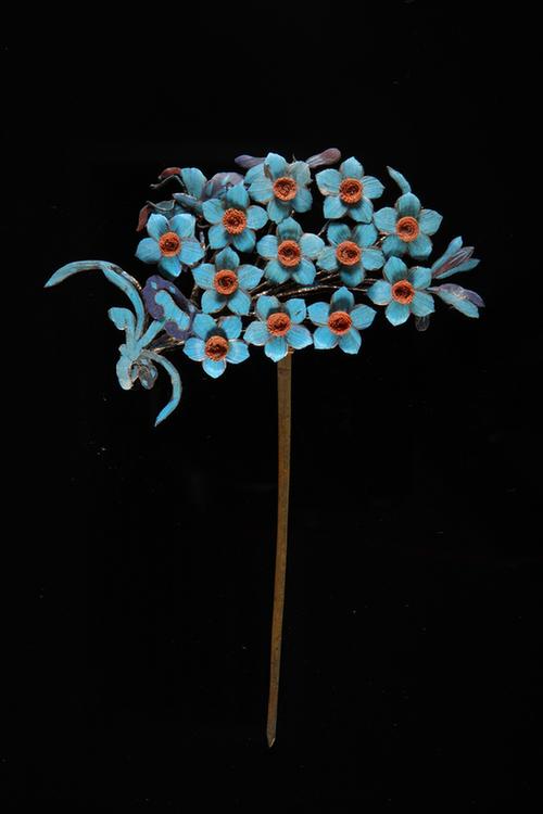 点翠球梅纹头花