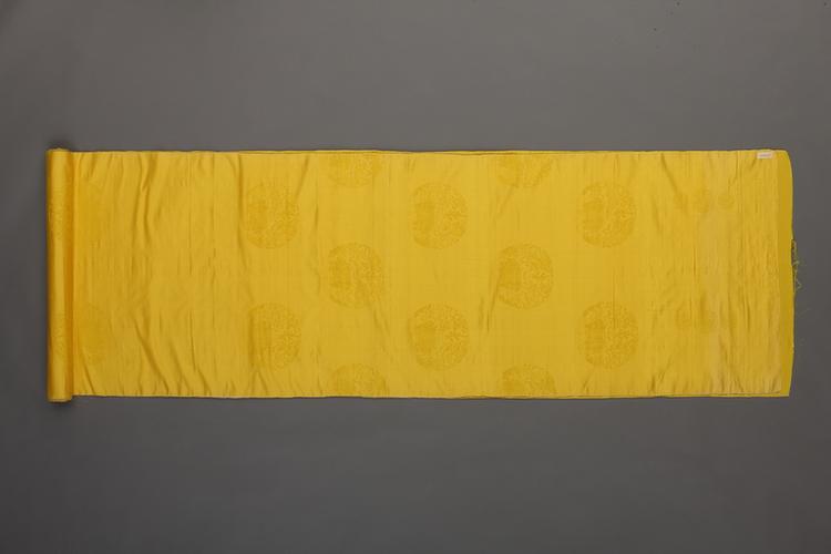 明黄色团太平有象纹江绸