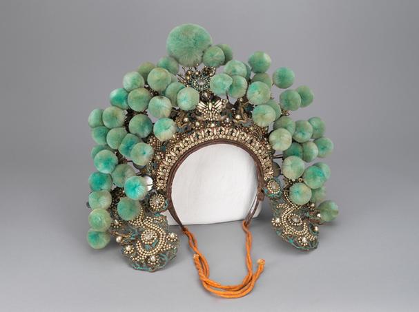 串玻璃珠龙花蝶纹带绿绒球大额子