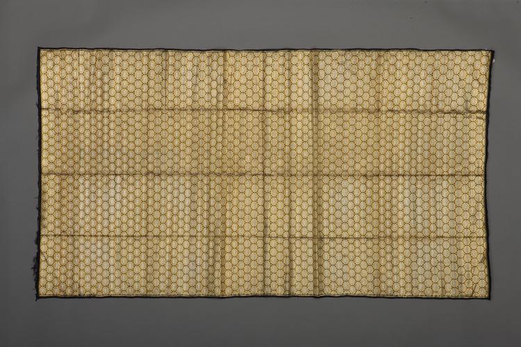 金银线地胡桃纹回回织金锦