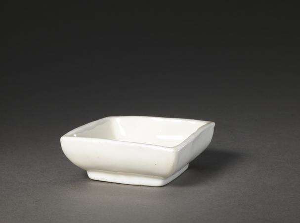 德化窑白釉方盘