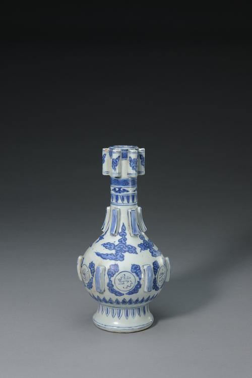 青花阿拉伯文出戟尊