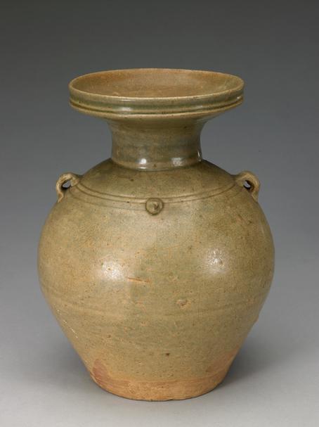 青釉弦纹双系盘口瓶