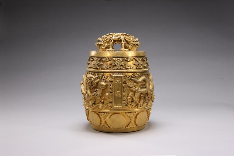 铜镀金双龙纽云龙纹编钟-太簇