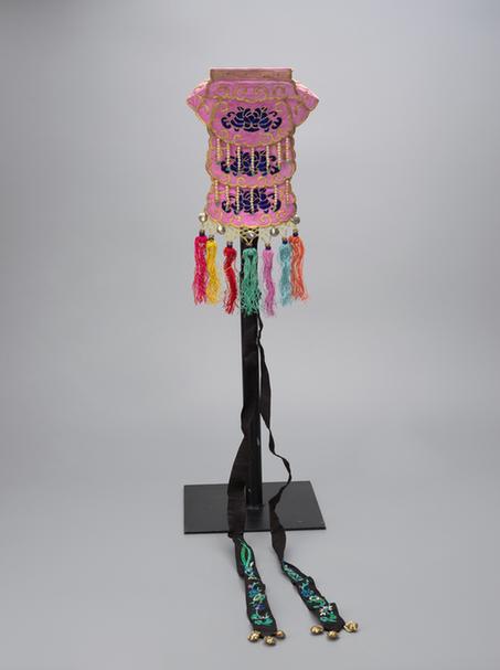 雪青色缎绣牡丹纹串玻璃珠道姑巾