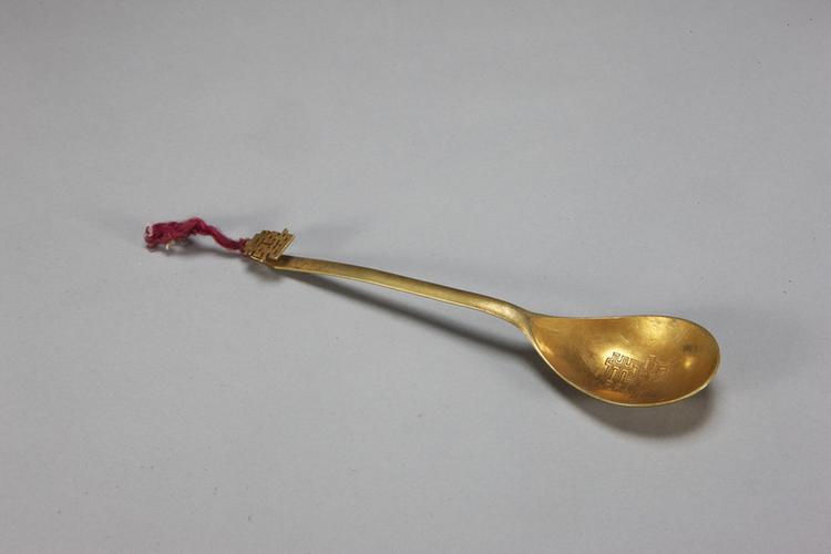 同治款银镀金双喜字匙