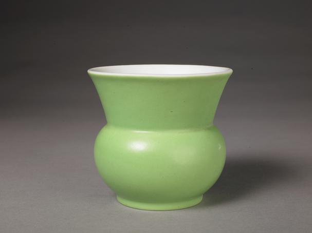 慎德堂制款里白釉外绿釉渣斗