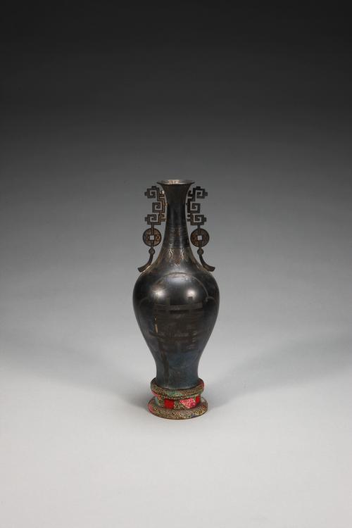 银开光喜字双耳瓶