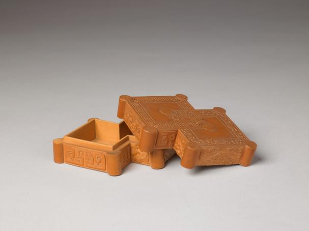 文竹方夔缠枝莲纹方胜式盒